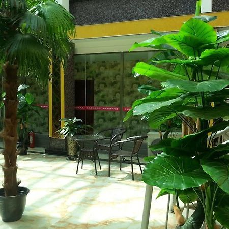 Xinhang Hotel Urumczi Zewnętrze zdjęcie